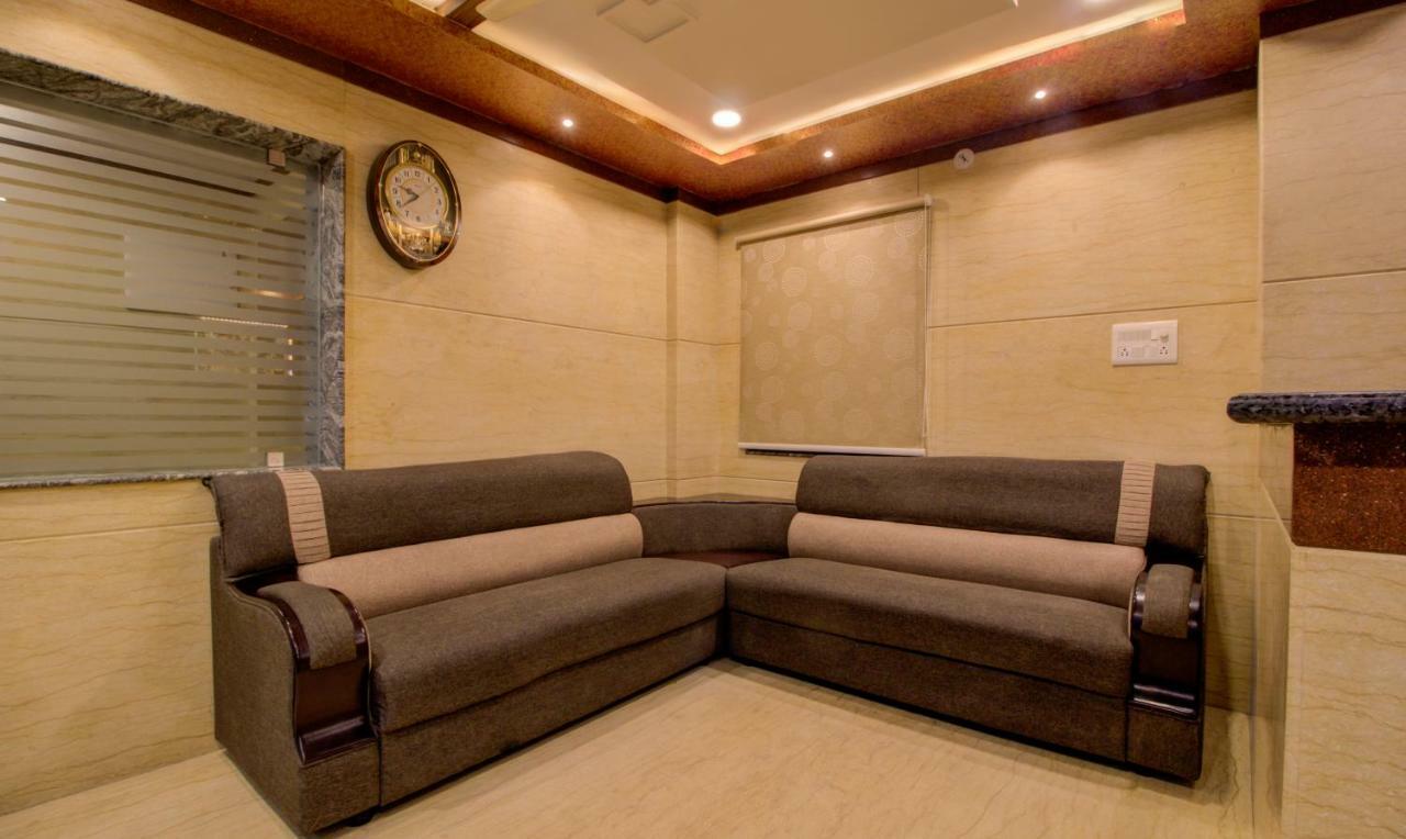 Treebo Sls Grand Hotel Tirupati Exterior photo